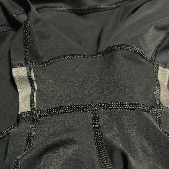 Lululemon Lost In Pace Skirt (Tall) (15") size 10
Air Time White Black - Picture 13 of 13